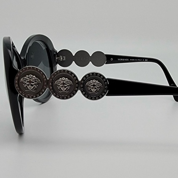 Versace 4256-B Triple Medusa sunglasses like new shape
